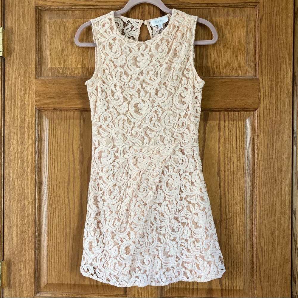 Elegant Lace Sleeveless Dress - Cream